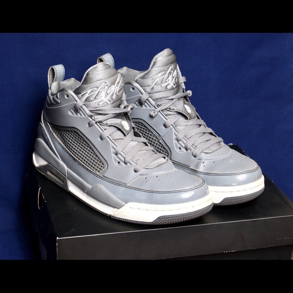 Nike Air Jordan Flight 9 | Gray White | Size 9